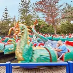 Atracciones y secretos del parque de atracciones PortAventura que no te puedes perder
