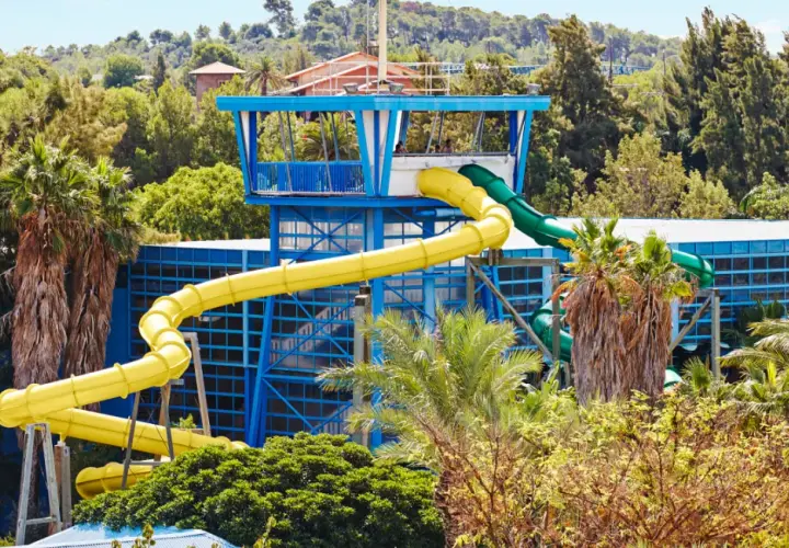Todo sobre el tifón parque de atracciones: características y tiempos de espera