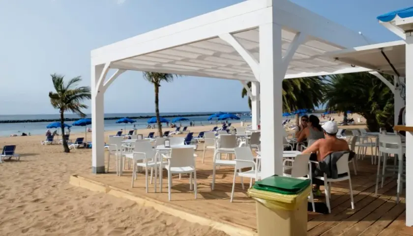 La Isla Beach Club Playa de Las Teresitas: Experiencia única y deliciosa